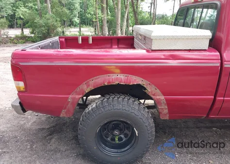 1994 Ford Ranger z USA, uszkodzony, nr VIN 1FTCR11U0RTA95519